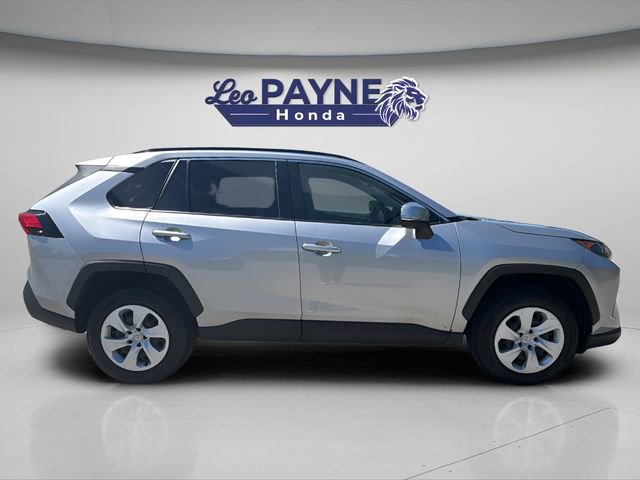 Used 2019 Toyota RAV4 LE w/ Carpet Mat Package FWD image 6