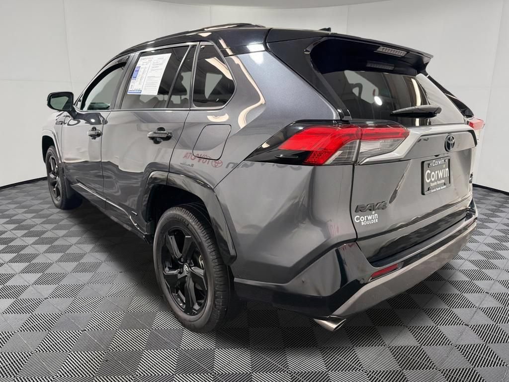 Used 2021 Toyota RAV4 XSE AWD/4WD image 5