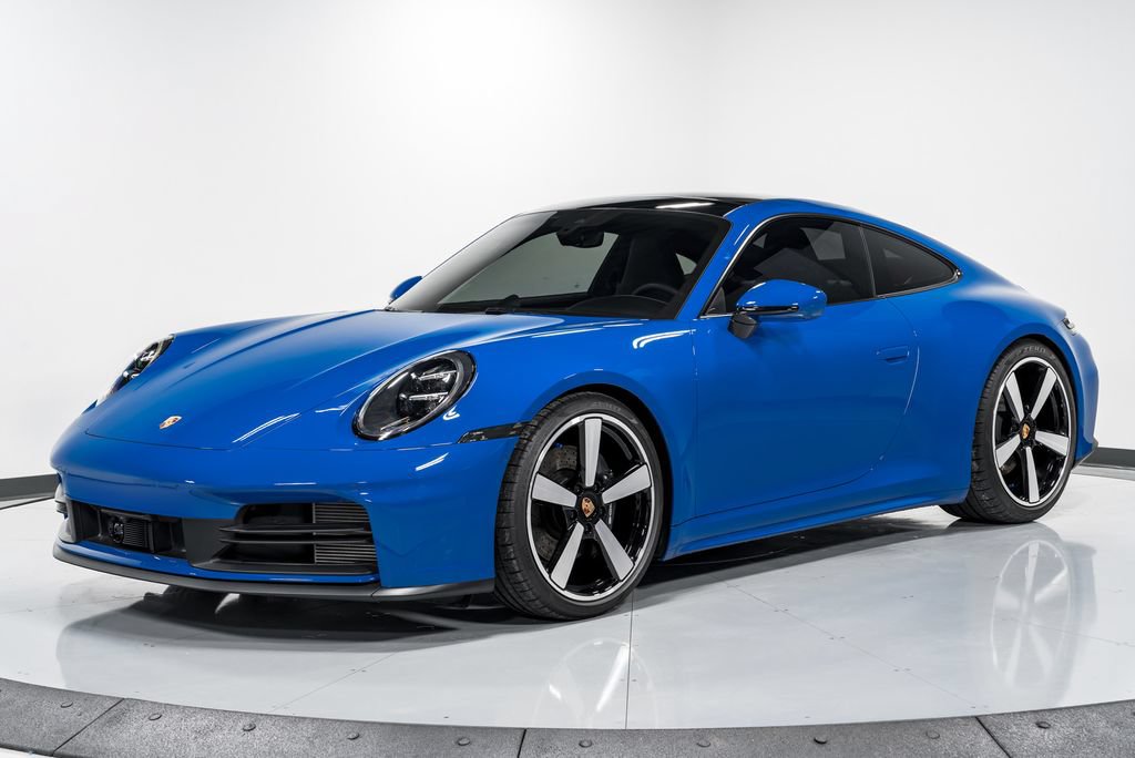 Used 2025 Porsche 911 Carrera RWD image 7