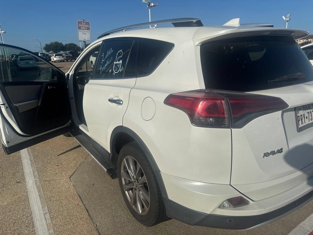 Used 2016 Toyota RAV4 Limited FWD image 12