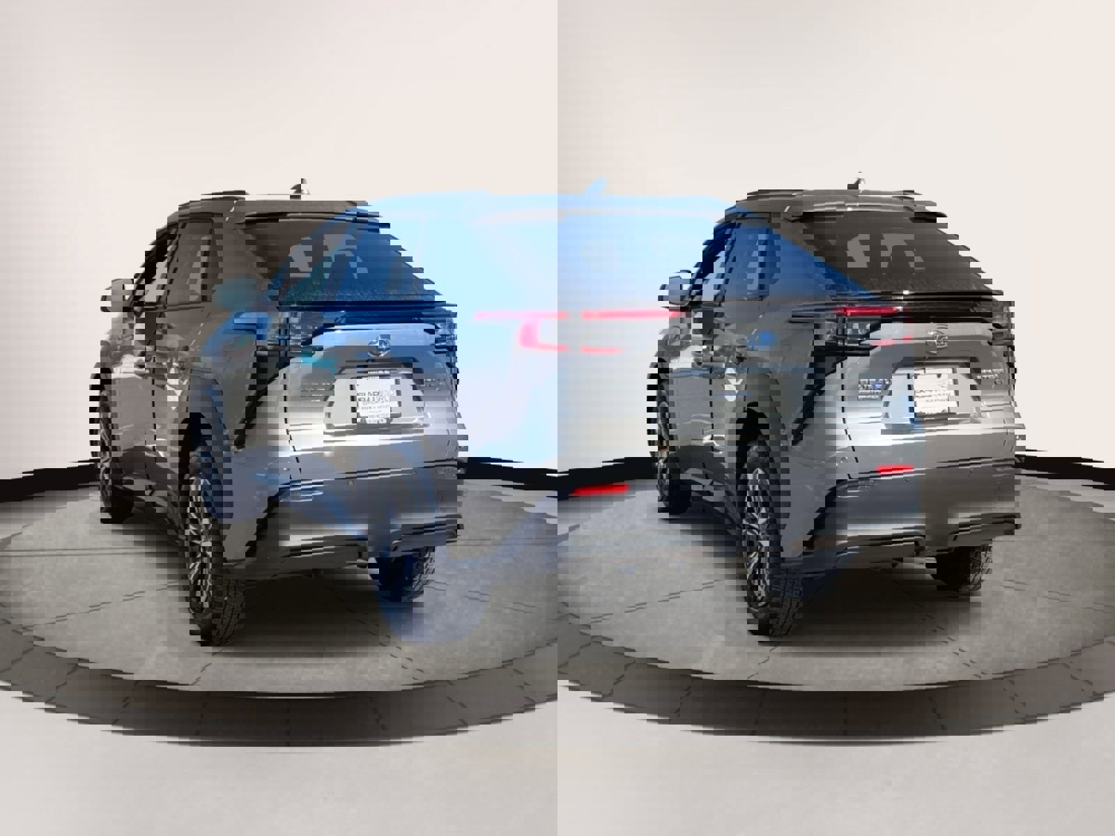 Used 2024 Subaru Solterra Premium image 3