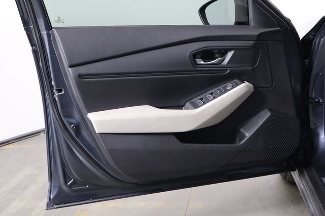 Used 2023 Honda Accord EX image 13