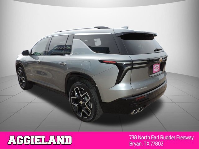 Used 2025 Chevrolet Traverse High Country FWD image 6