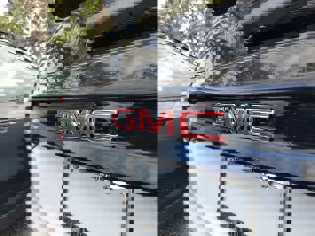 New 2026 GMC Acadia Elevation FWD image 7