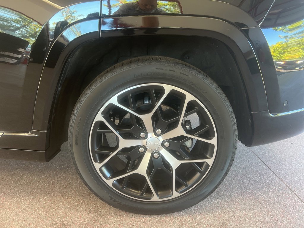 Used 2023 Jeep Grand Cherokee Summit image 24