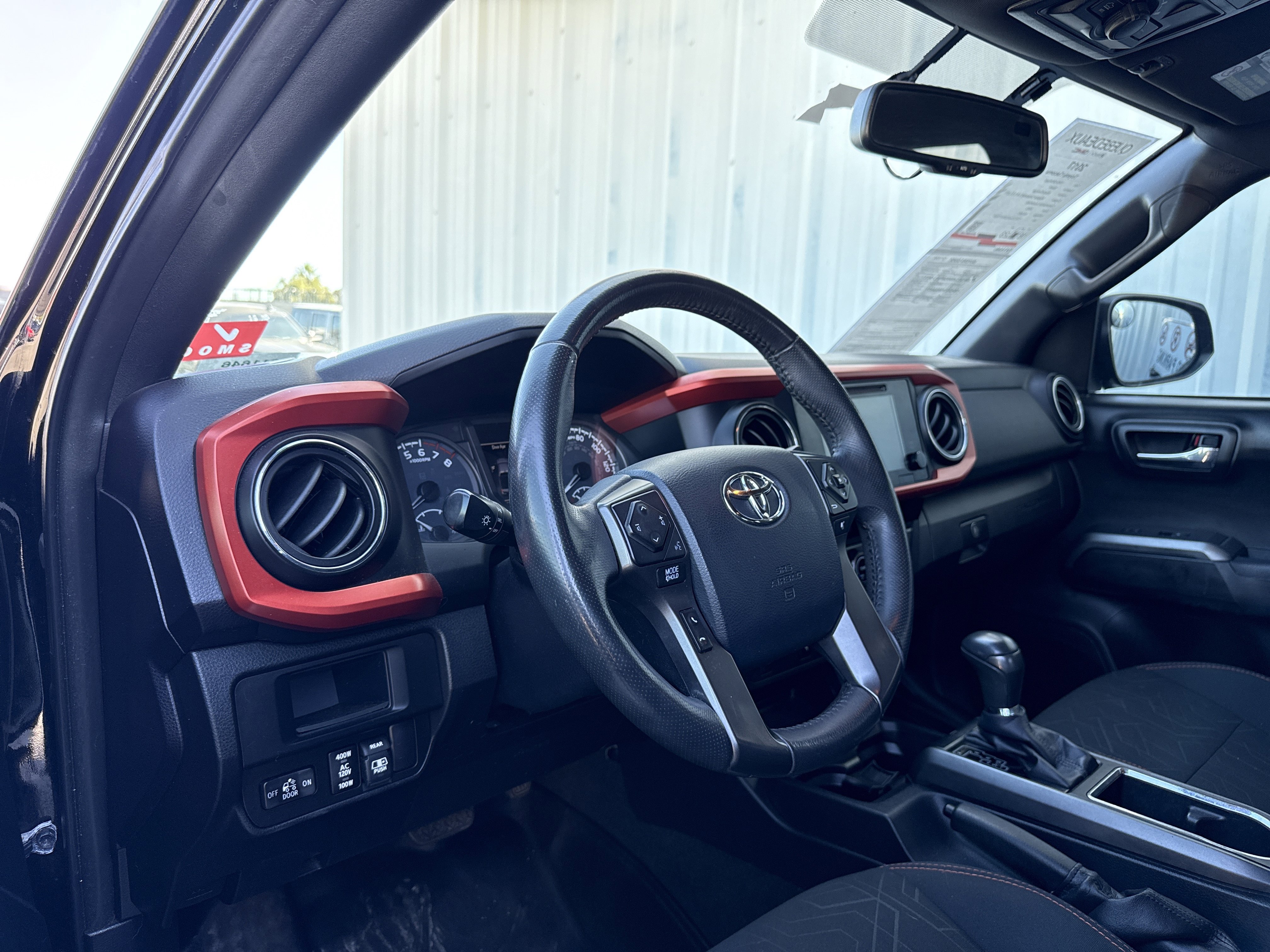 Used 2017 Toyota Tacoma TRD Off-Road w/ Tow Package (A/T) image 17