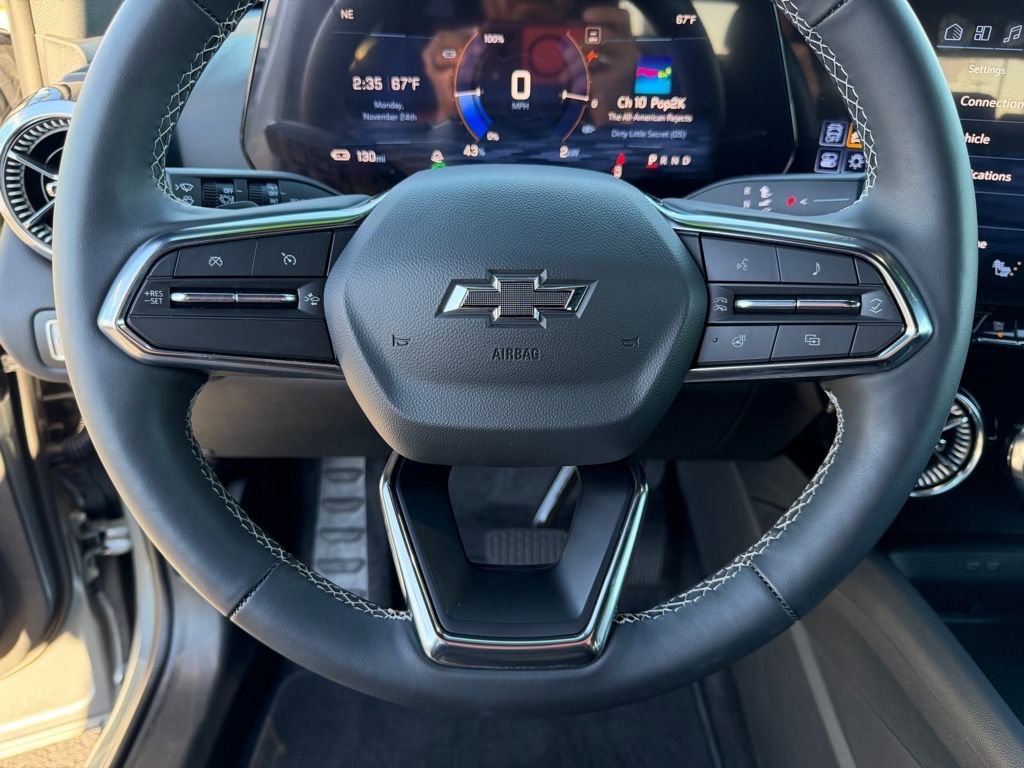 Used 2025 Chevrolet Blazer EV LT image 16