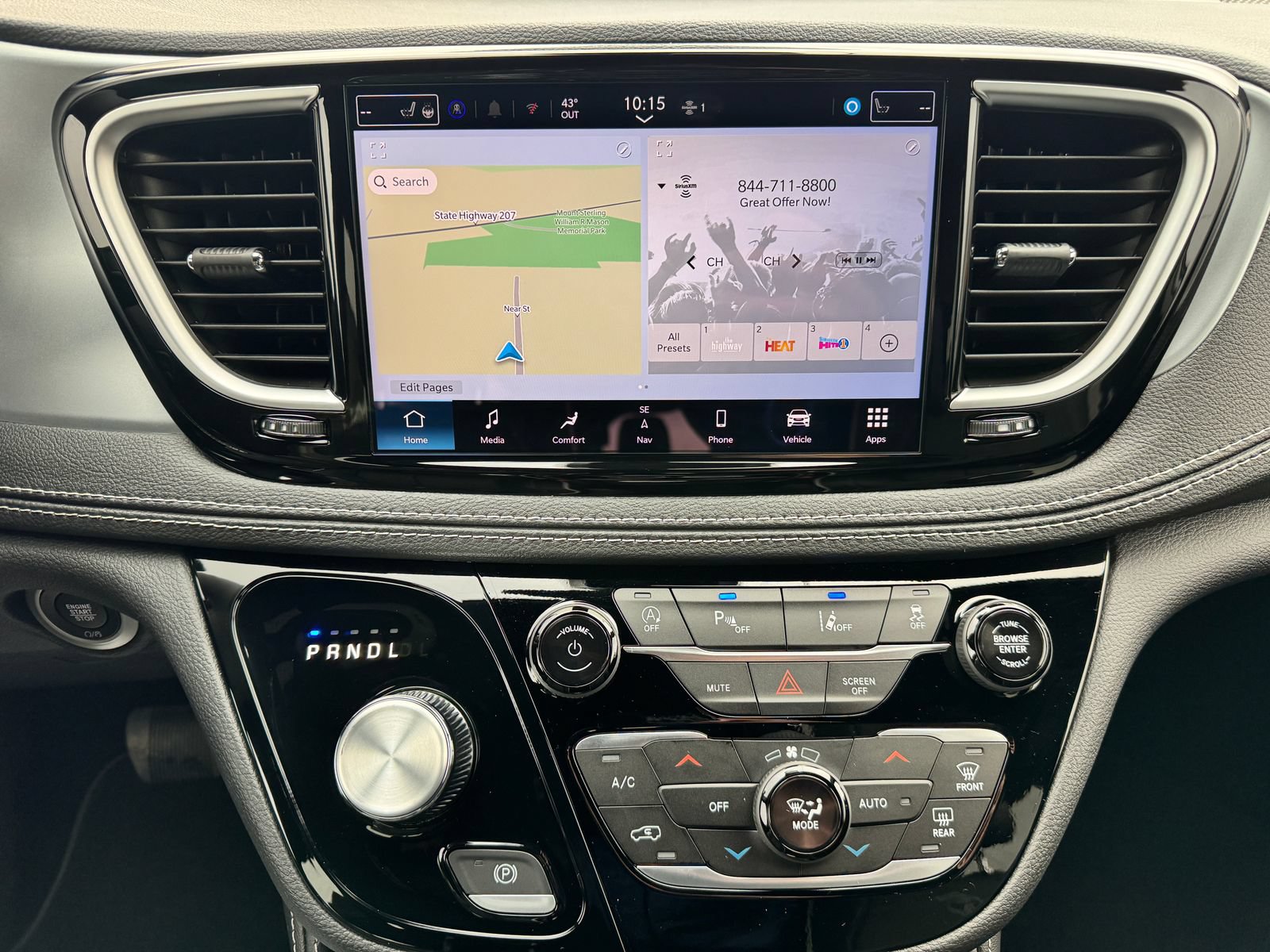 New 2026 Chrysler Pacifica Limited w/ S Appearance Package FWD image 19