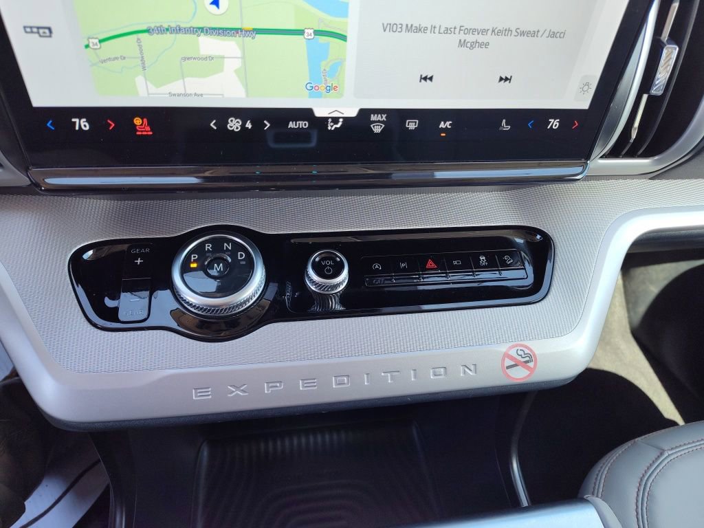 Used 2025 Ford Expedition Active image 23