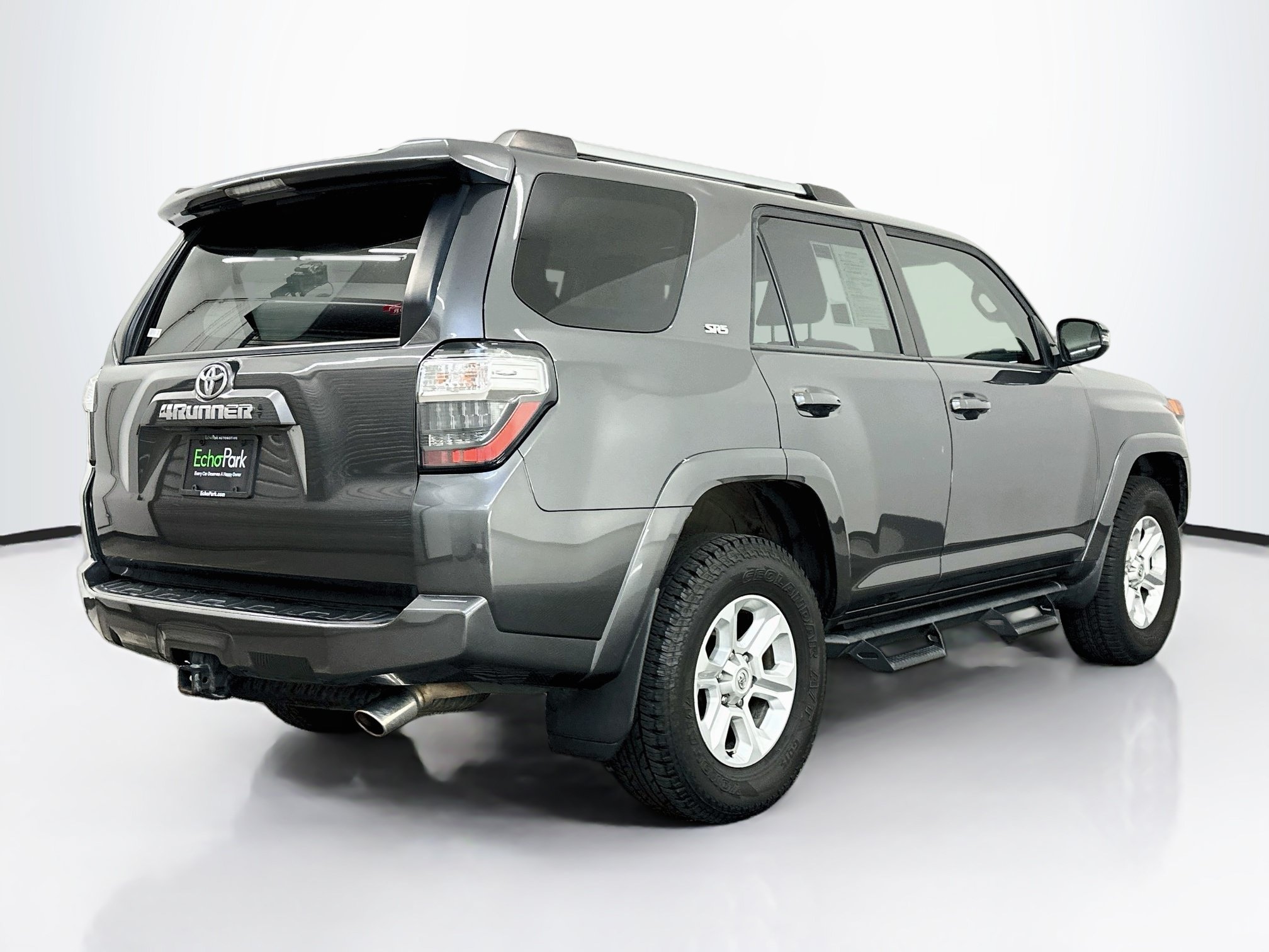 Used 2022 Toyota 4Runner SR5 Premium w/ Moonroof Package AWD/4WD image 9