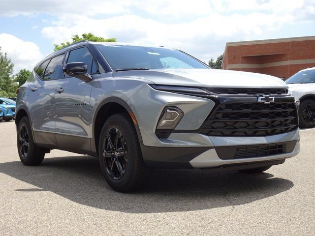 New 2026 Chevrolet Blazer LT w/ Midnight/Sport Edition FWD image 13