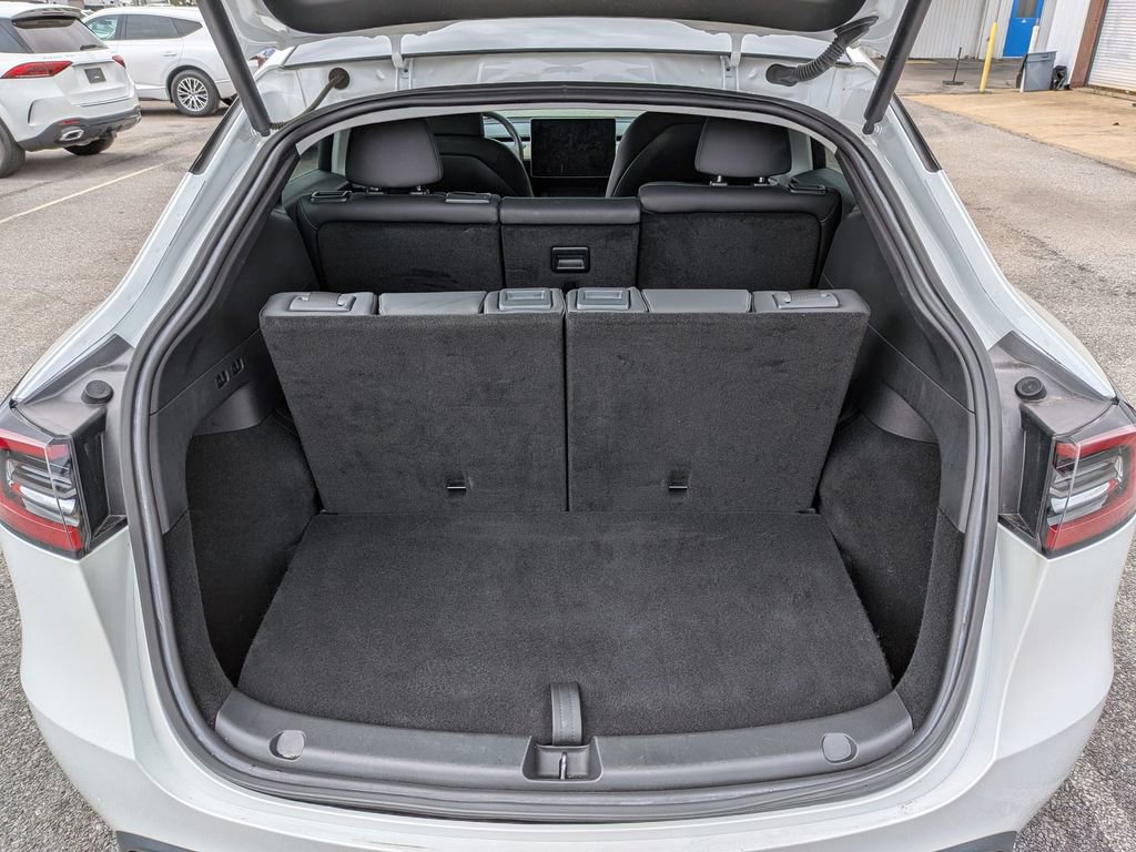 Used 2023 Tesla Model Y Long Range image 29