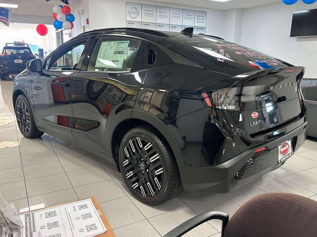 New 2026 Nissan Leaf Platinum+ w/ Floor Mat Package (Platinum+) image 6