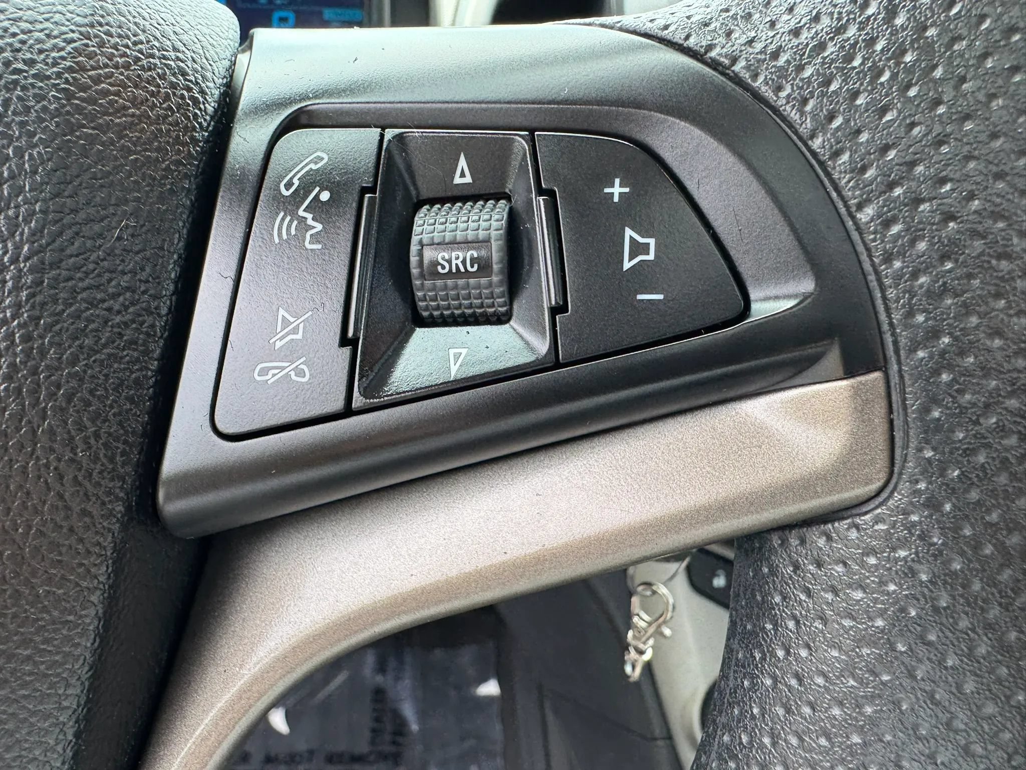 Used 2015 Chevrolet Sonic LT w/ Fun and Sun Package FWD image 16