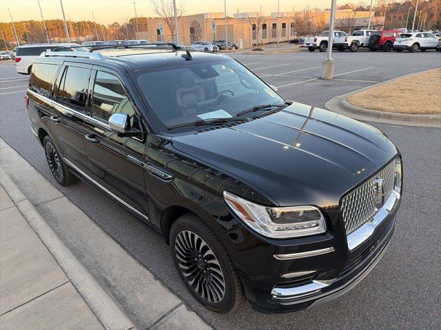 Used 2021 Lincoln Navigator L Black Label w/ Cargo Convenience Package image 9