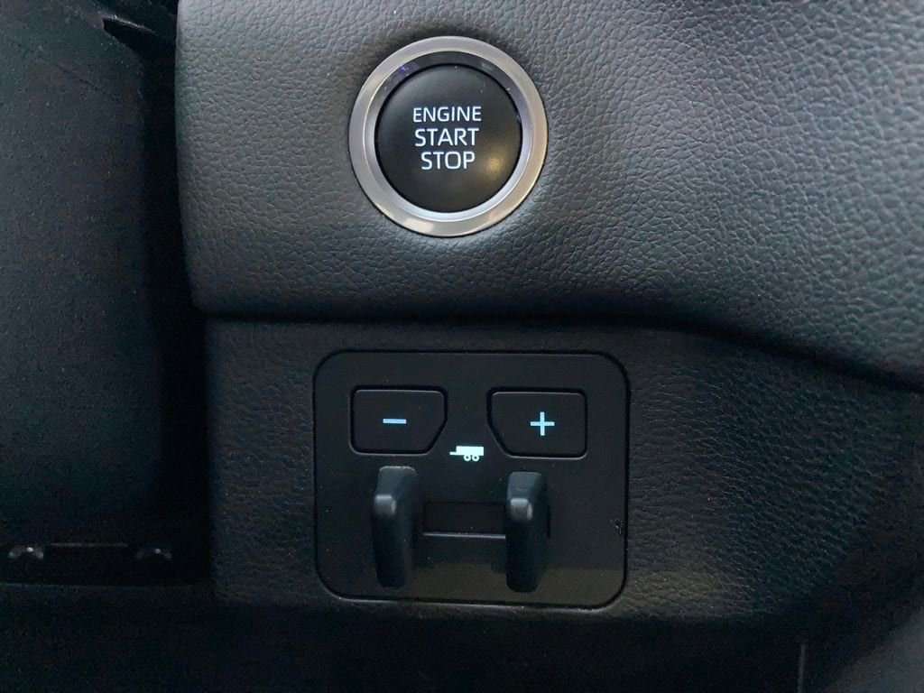 Used 2024 Toyota Tundra Limited w/ Power Package AWD/4WD image 18