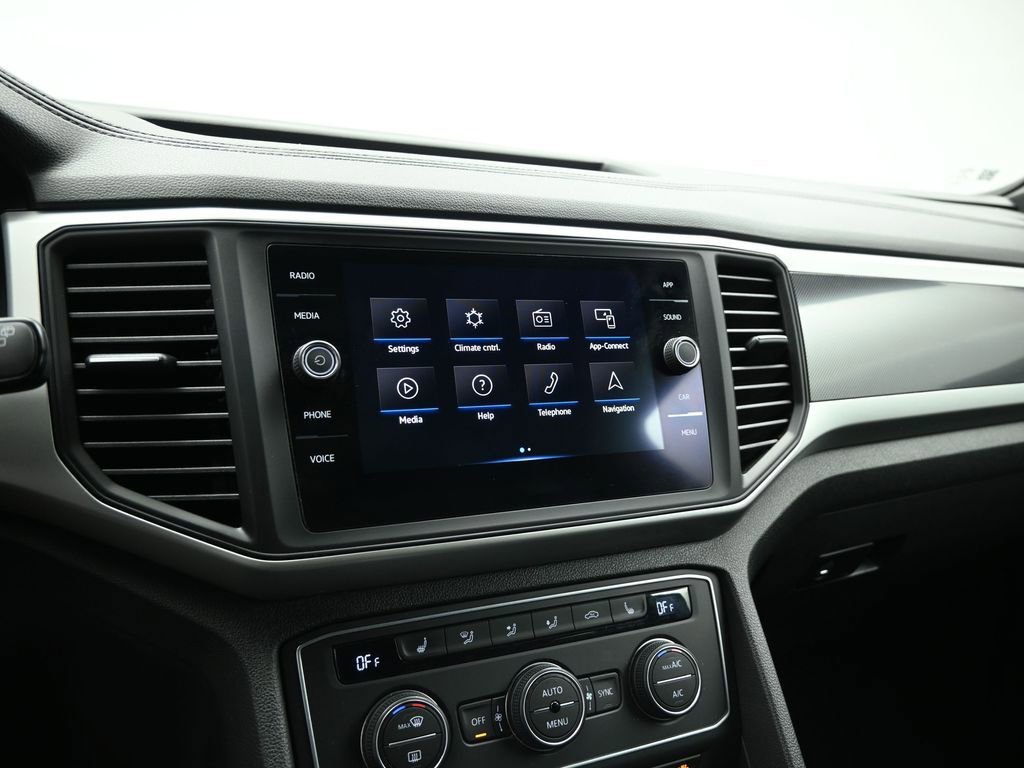 Used 2021 Volkswagen Atlas Cross Sport SE image 14