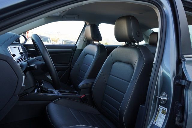 Used 2024 Volkswagen Jetta SE image 24