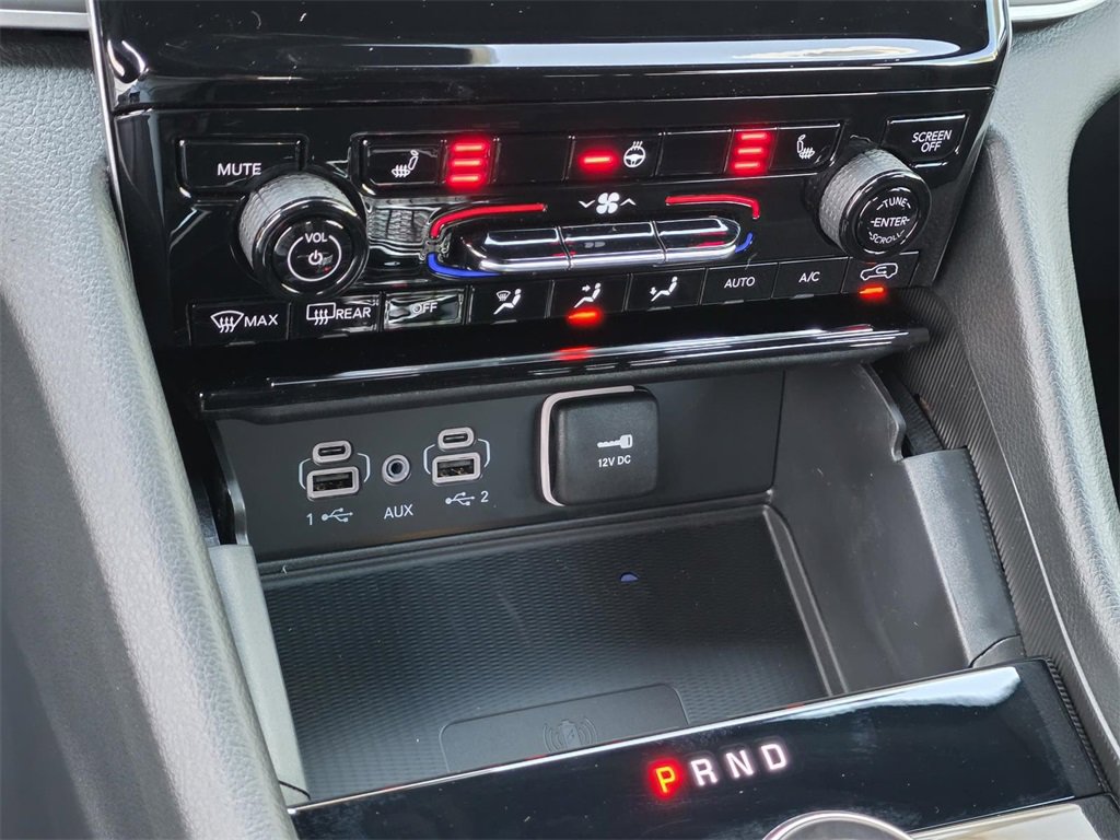 New 2025 Jeep Grand Cherokee L Altitude image 23
