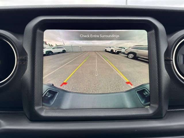 Used 2023 Jeep Gladiator Overland image 32