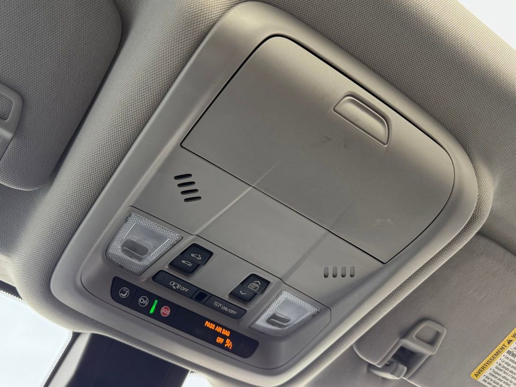 Used 2020 GMC Terrain SLE w/ Driver Convenience Package FWD image 46