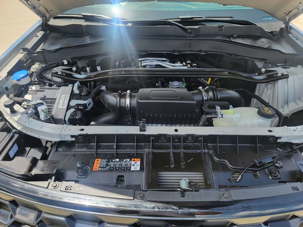 Used 2025 Ford Explorer ST AWD/4WD image 9