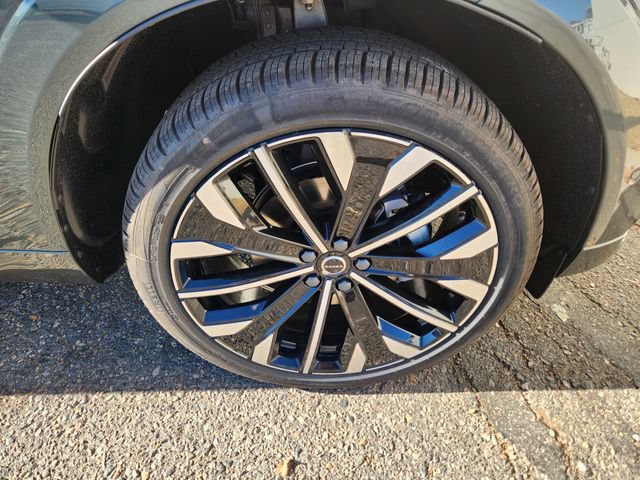 New 2026 Volvo XC60 B5 Ultra w/ Climate Package PRO AWD/4WD image 18