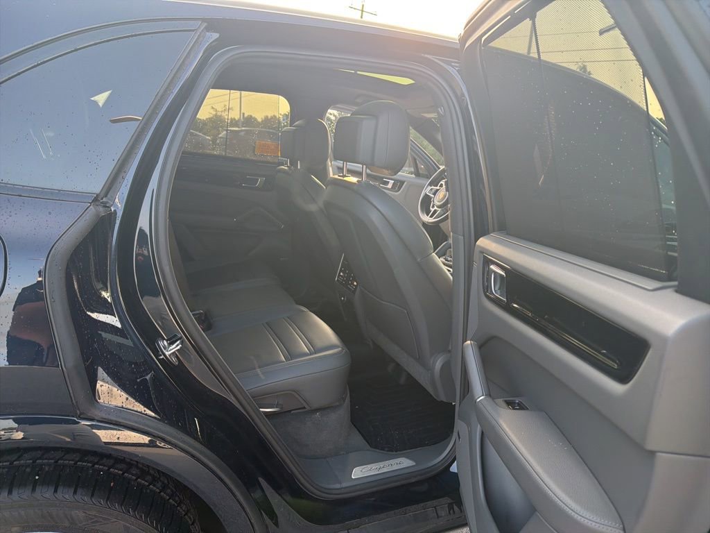Used 2019 Porsche Cayenne AWD/4WD image 27