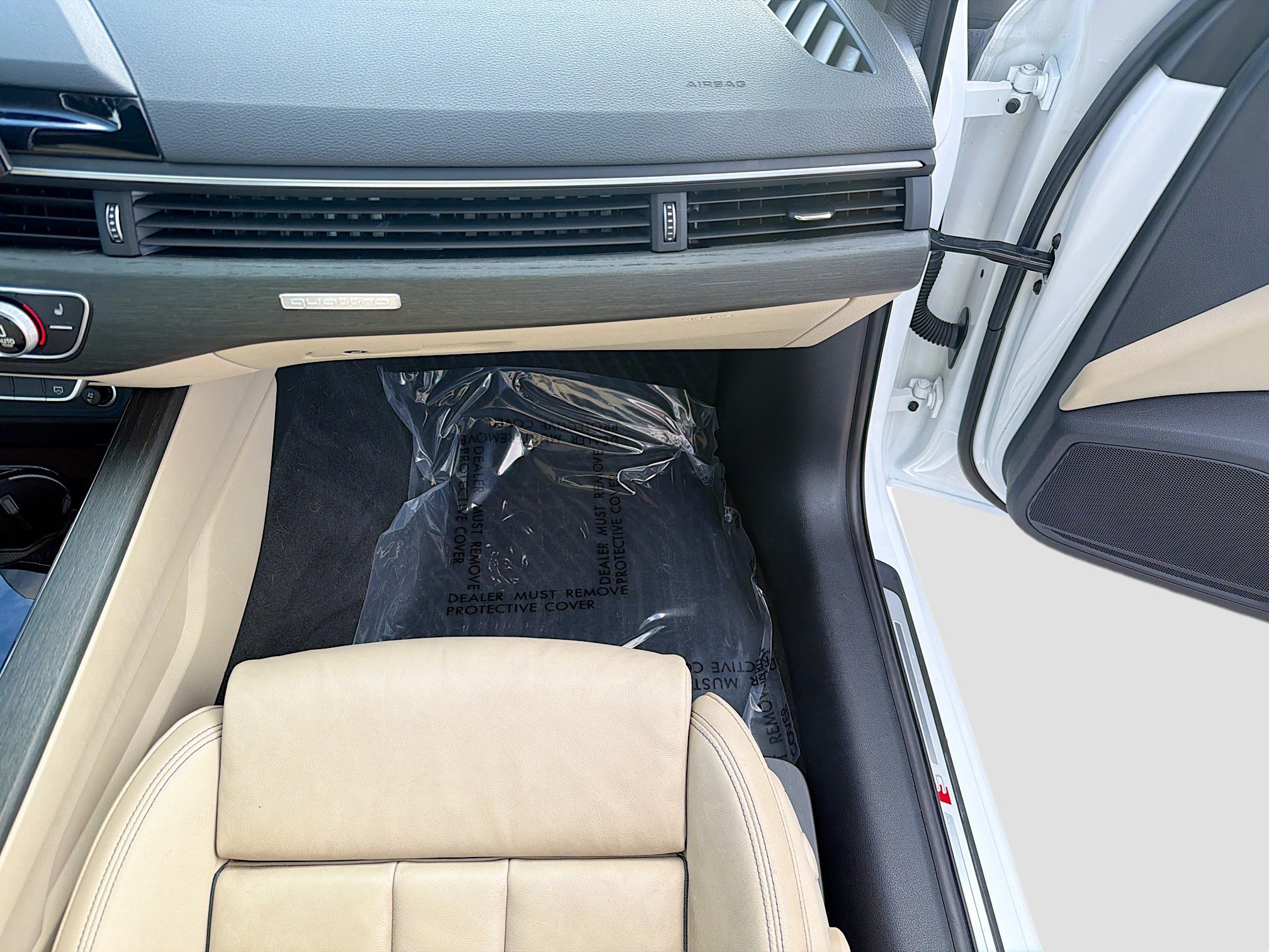 Used 2021 Audi A4 2.0T Premium w/ Convenience Package image 17