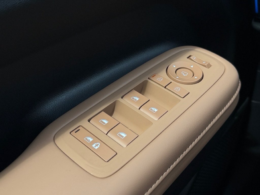 New 2027 Hyundai Santa Fe Limited FWD image 27