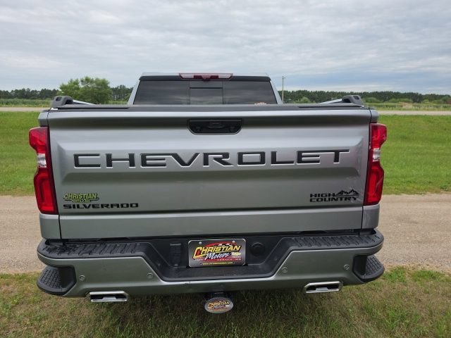 Used 2024 Chevrolet Silverado 1500 High Country w/ Technology Package AWD/4WD image 4