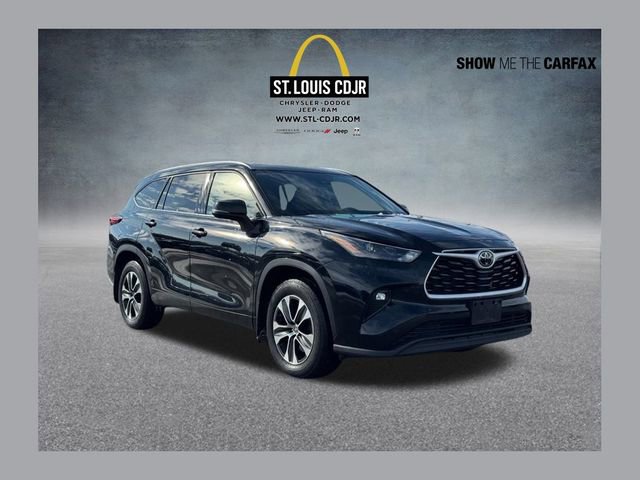Used 2022 Toyota Highlander XLE