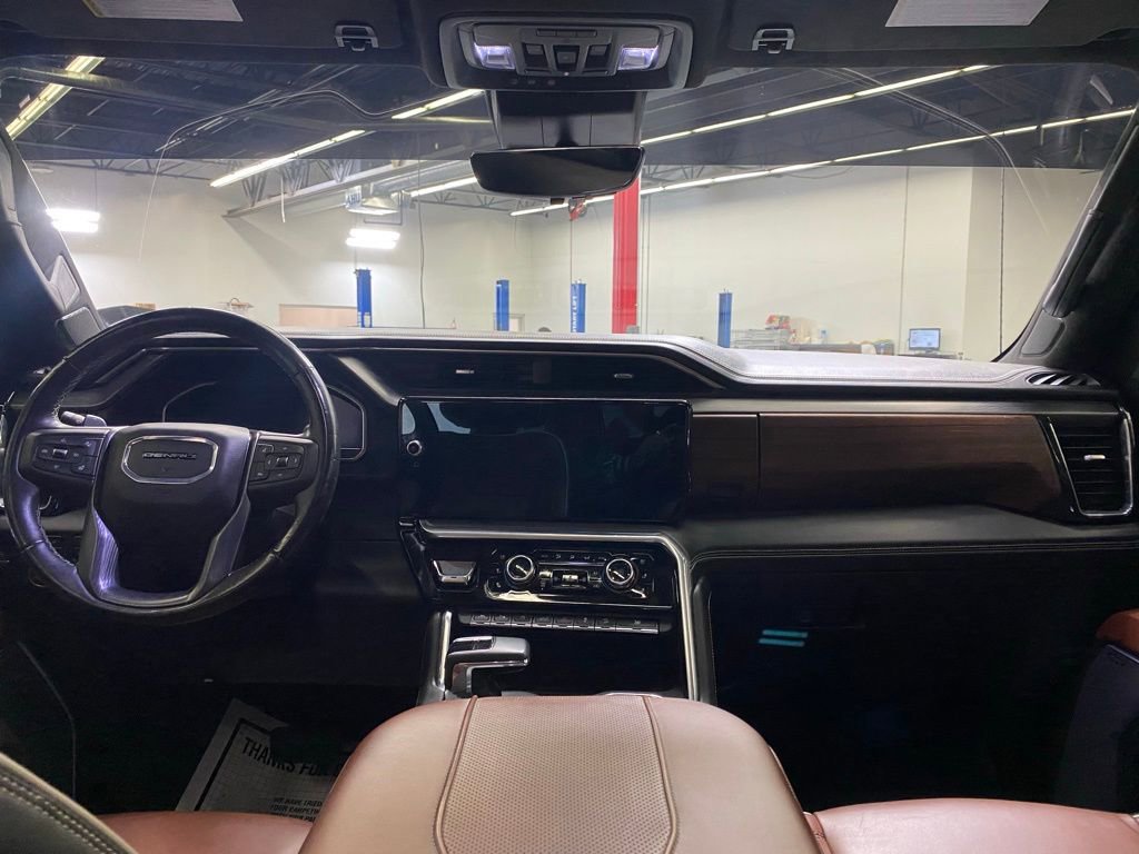 Used 2023 GMC Sierra 1500 Denali Ultimate image 16