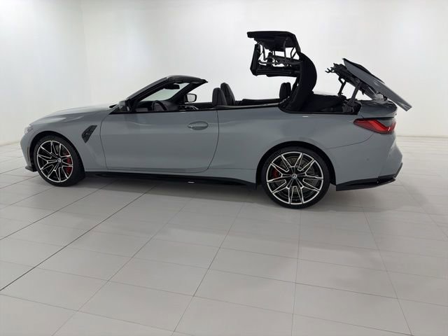 Used 2023 BMW M4 xDrive Competition w/ Executive Package image 3