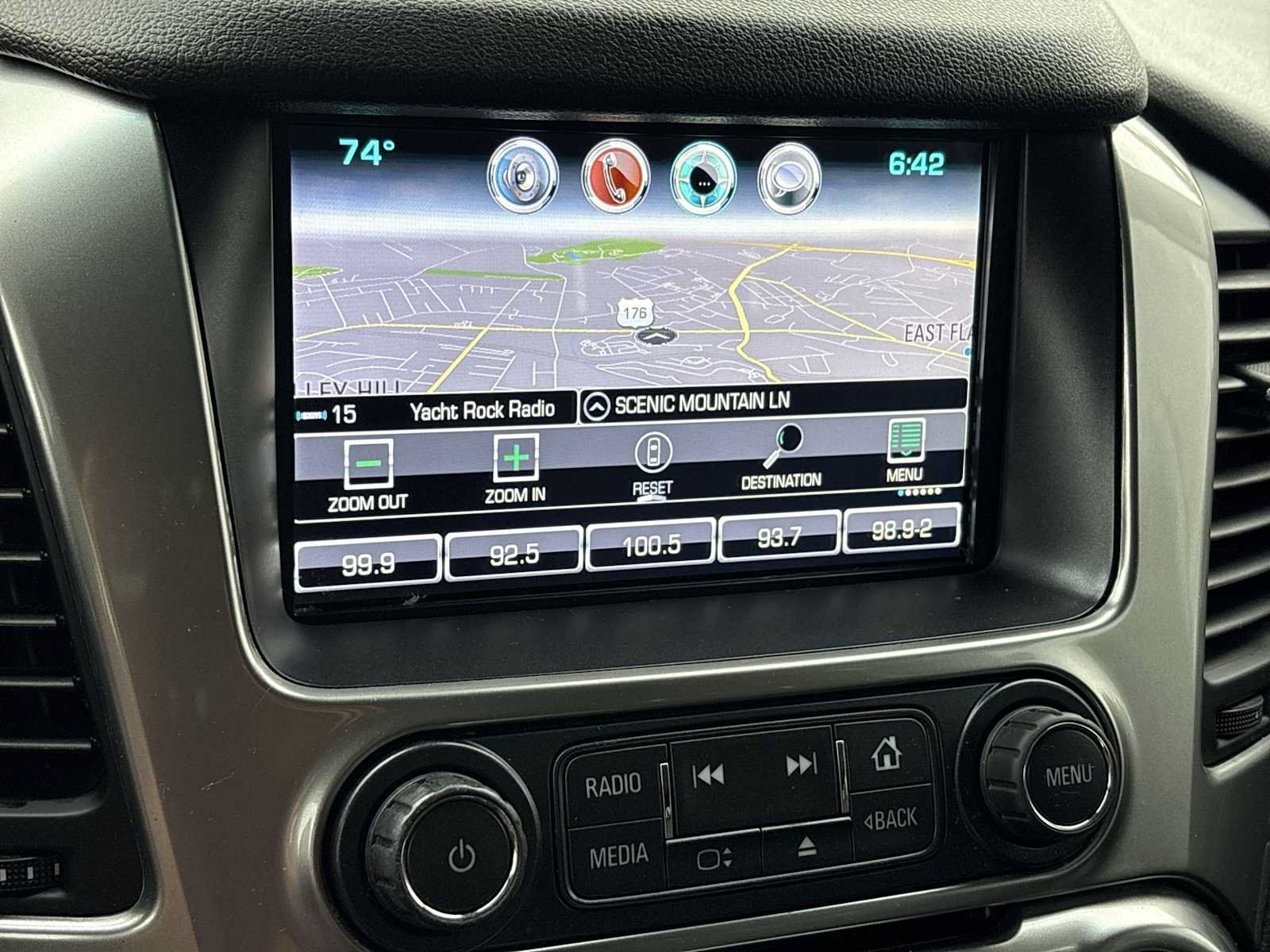 Used 2019 Chevrolet Suburban LT AWD/4WD image 14