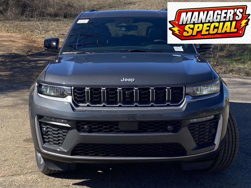 New 2026 Jeep Grand Cherokee Limited w/ Luxury Tech Group II RWD image 2