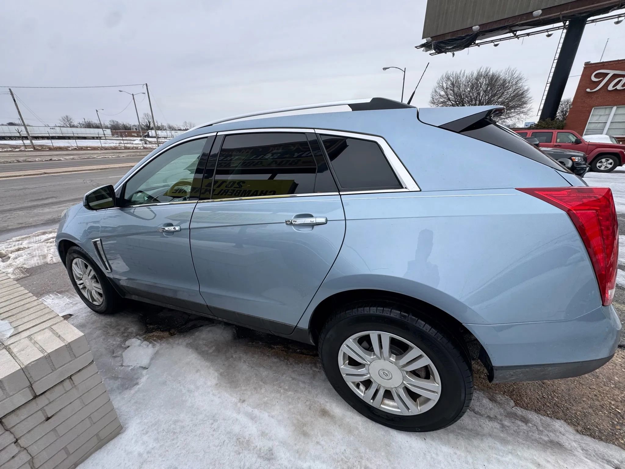 Used 2013 Cadillac SRX Luxury w/ Driver Awareness Package AWD/4WD image 5