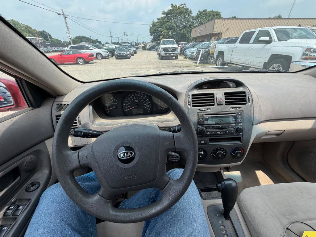Used 2006 Kia Spectra EX FWD image 18