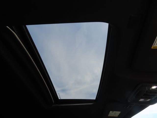 Used 2024 Chevrolet Silverado 2500 ZR2 w/ Technology Package image 47