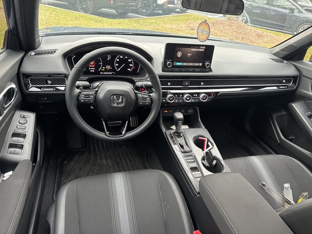 Used 2025 Honda Civic Sport image 2