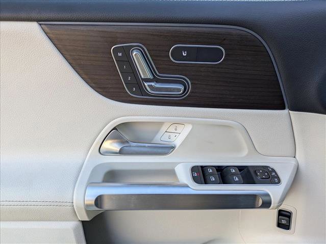 Certified 2025 Mercedes-Benz GLB 250 image 17