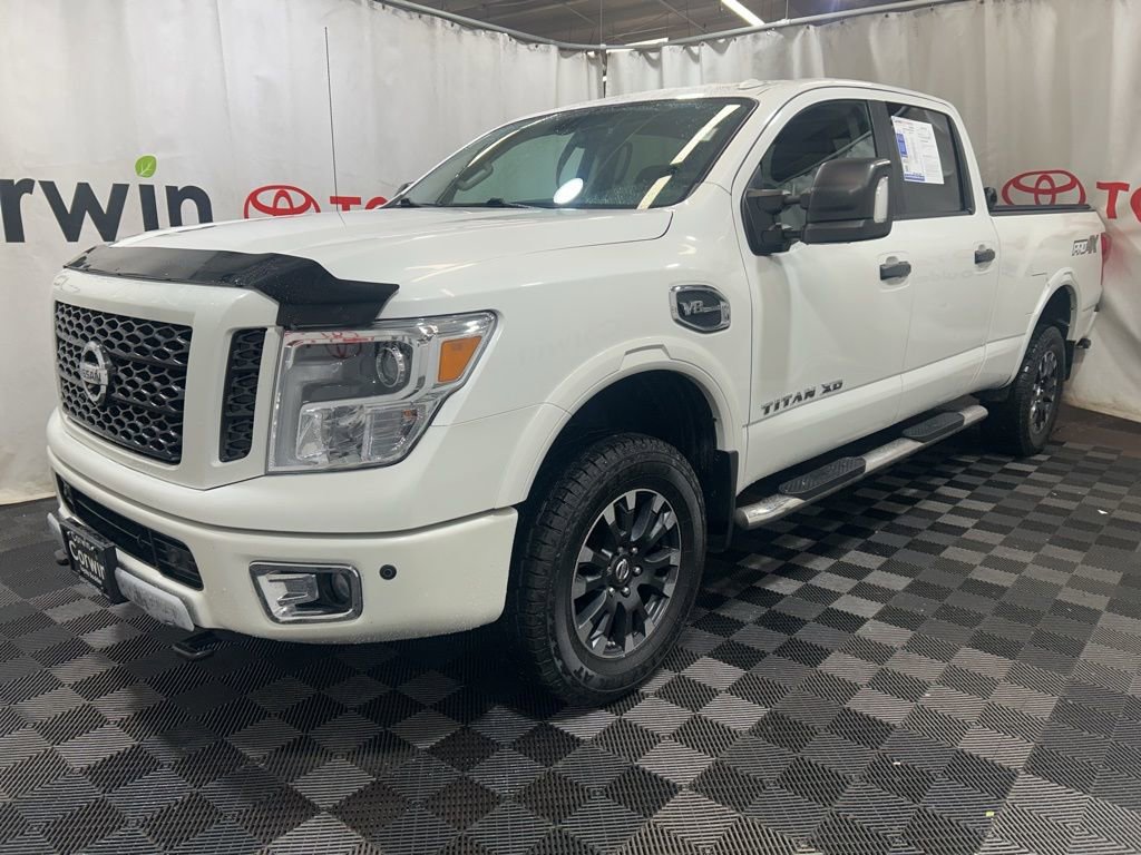 Used 2019 Nissan Titan PRO-4X AWD/4WD image 3