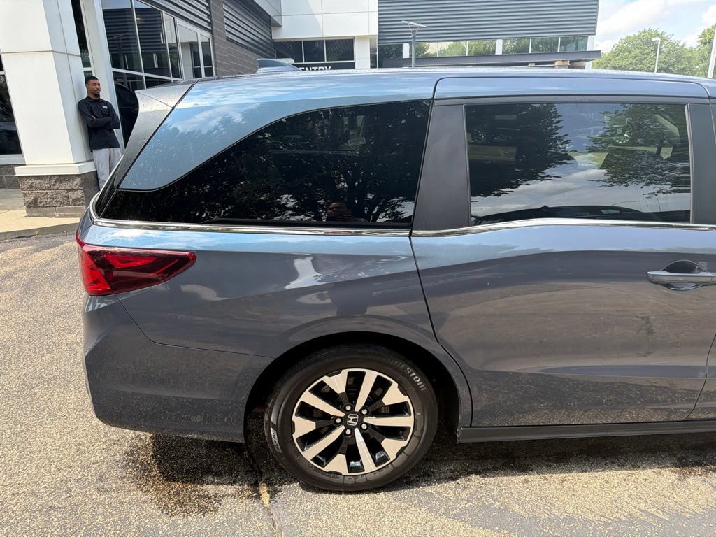 Used 2025 Honda Odyssey EX-L image 7