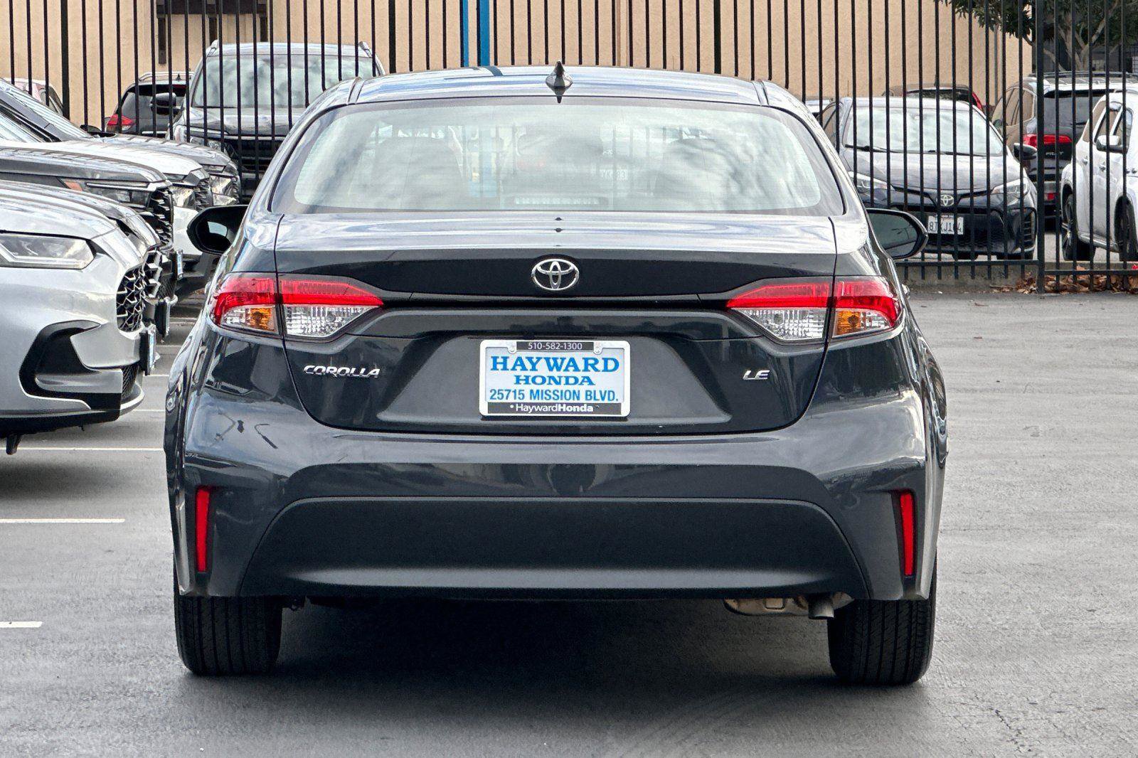 Used 2025 Toyota Corolla LE image 4