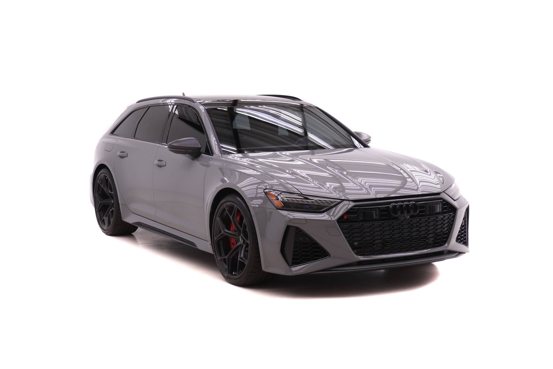 Certified 2025 Audi RS 6 performance AWD/4WD image 2