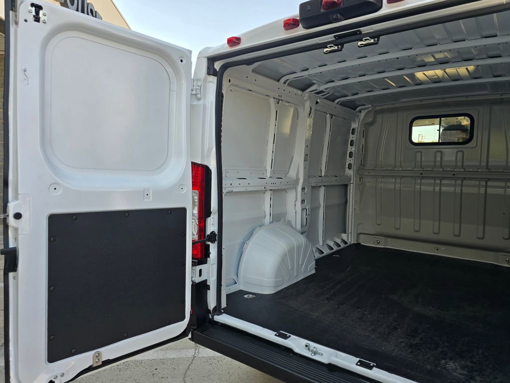 Used 2025 RAM ProMaster 1500 w/ Safety Group FWD image 12