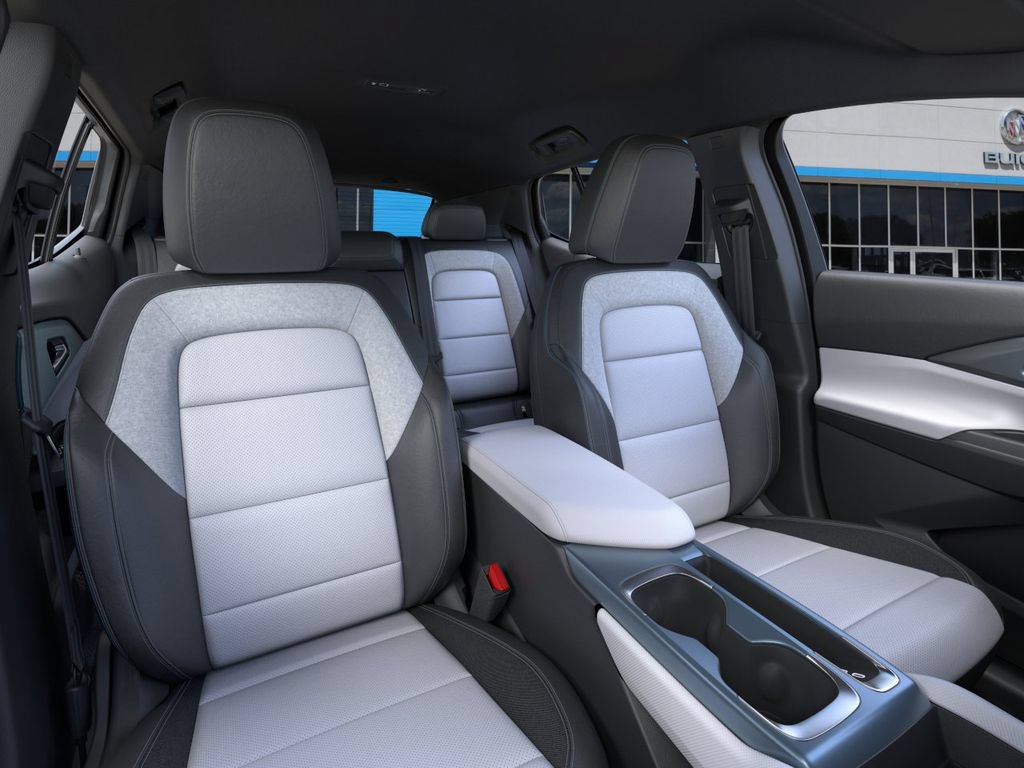 New 2026 Chevrolet Equinox EV LT AWD/4WD image 16