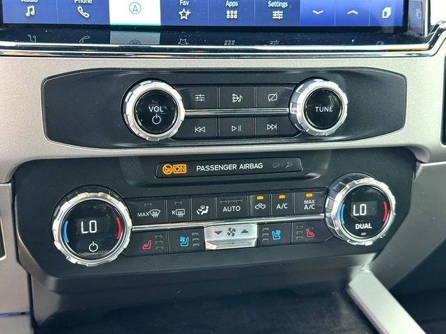 Used 2022 Ford F250 Lariat w/ Lariat Ultimate Package AWD/4WD image 19