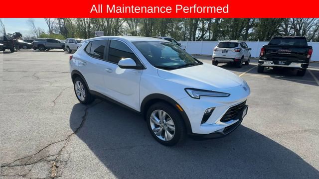 Used 2024 Buick Encore GX Preferred w/ Comfort Package image 2
