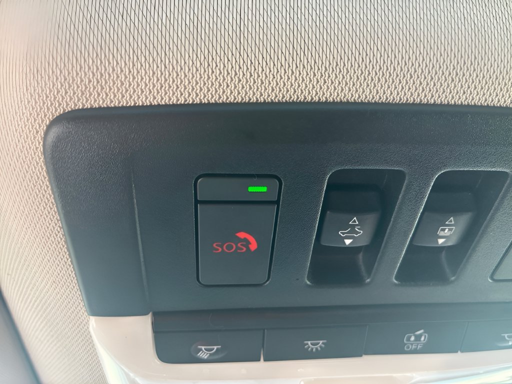 Used 2023 Nissan Pathfinder Platinum AWD/4WD image 32